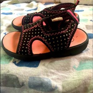 Waterproof Polka dot toddler sandals